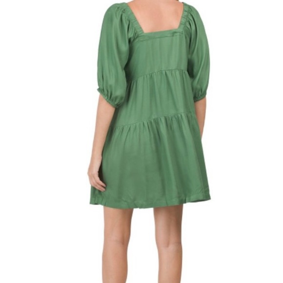 Green puff sleeve dress - Picture 3 of 6